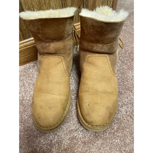 UGG size 6 Naiyah shearling winter ankle boots sheepskin suede women's - Picture 3 of 13